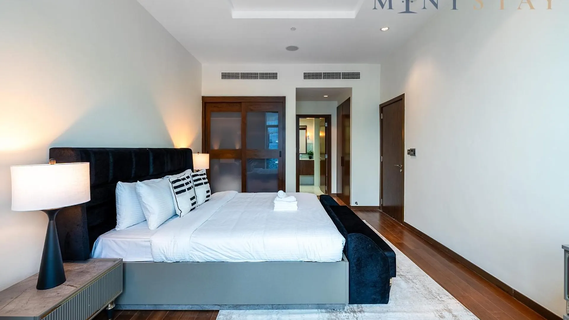 Oceana Residences, The Palm Jumeirah - Mint Stay Dubai Apartment
