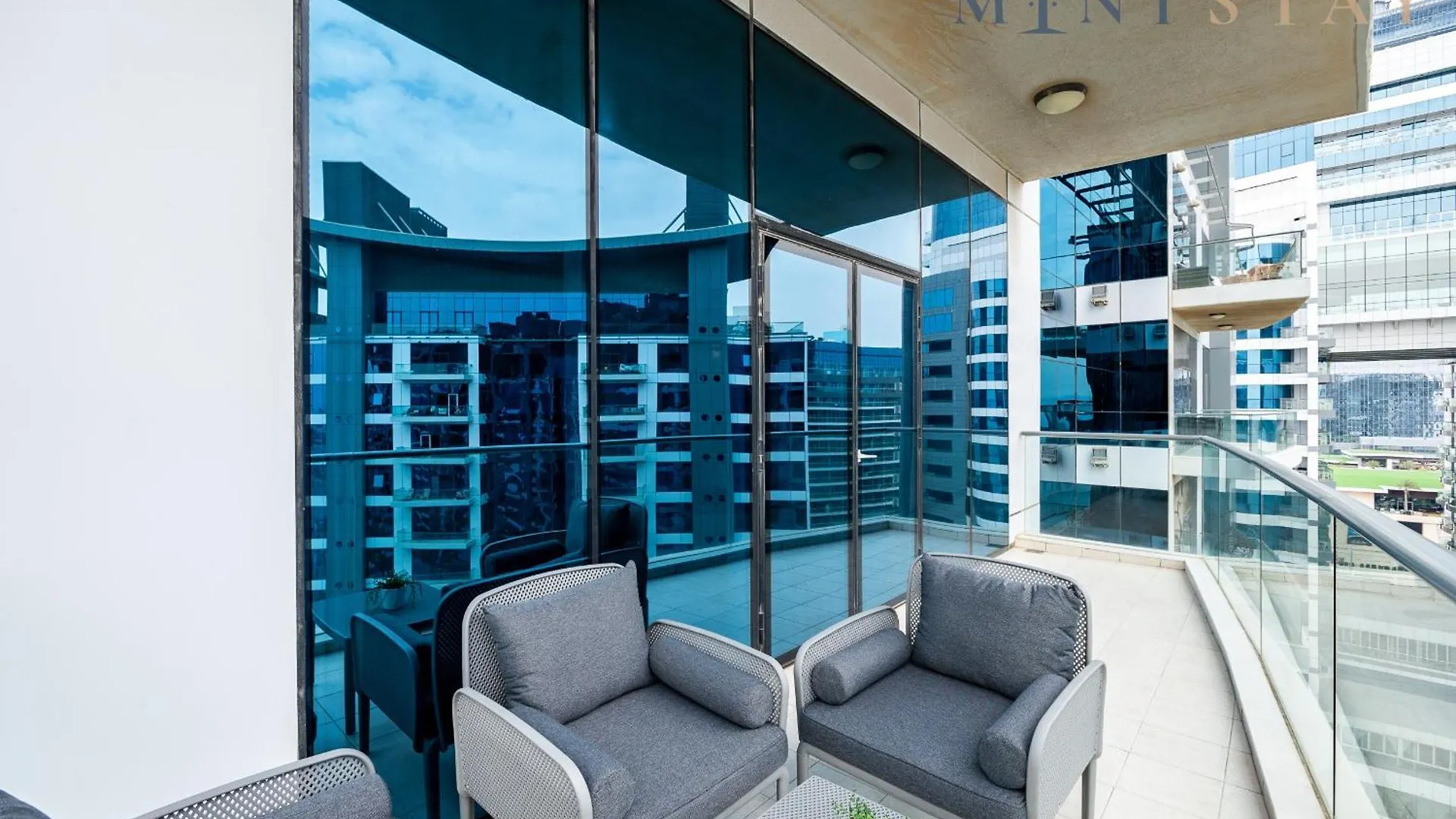 Oceana Residences, The Palm Jumeirah - Mint Stay Dubai Apartment